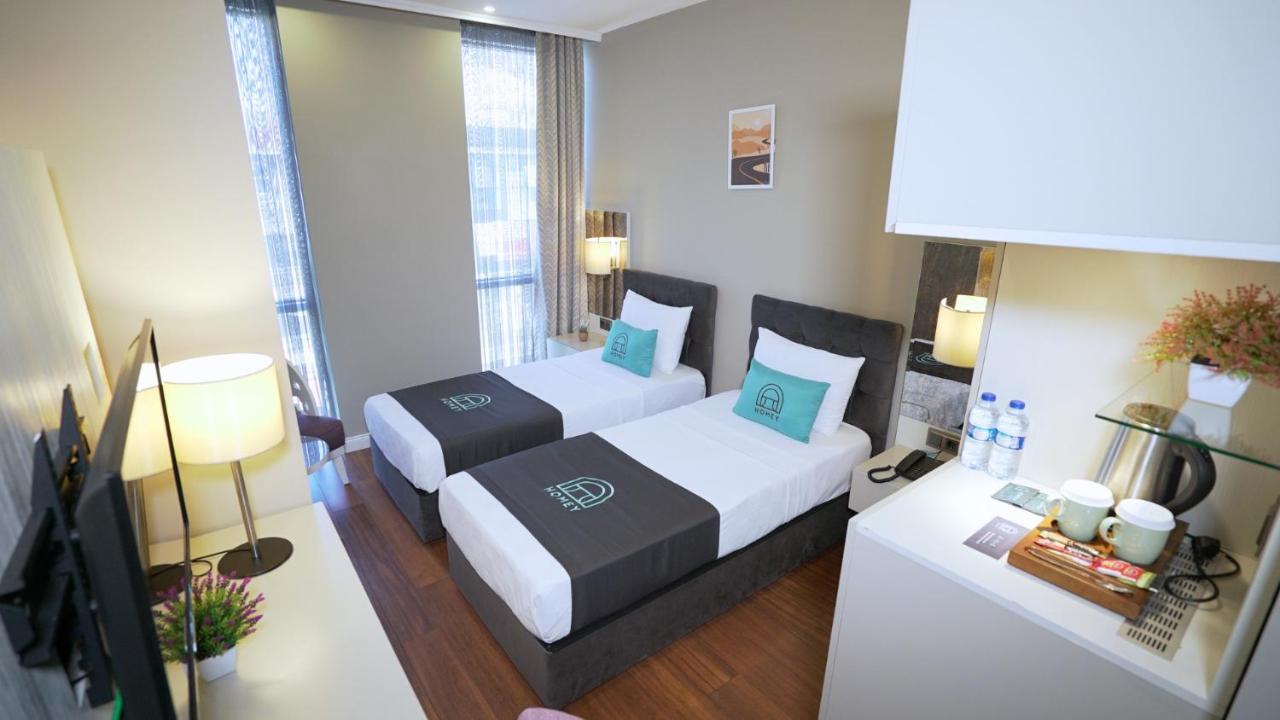 Homey Airport Hotel Arnavutkoy Exteriör bild