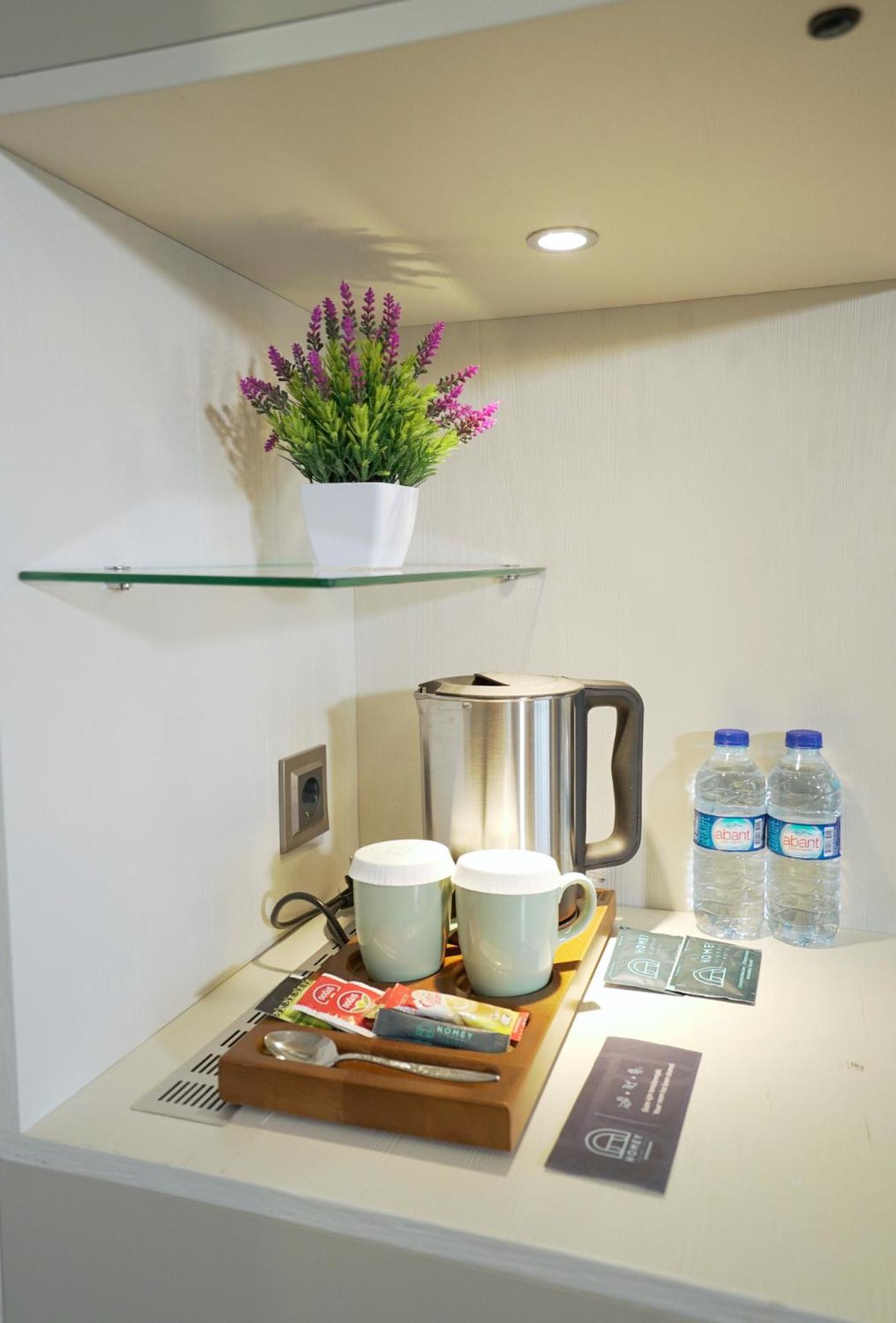 Homey Airport Hotel Arnavutkoy Exteriör bild