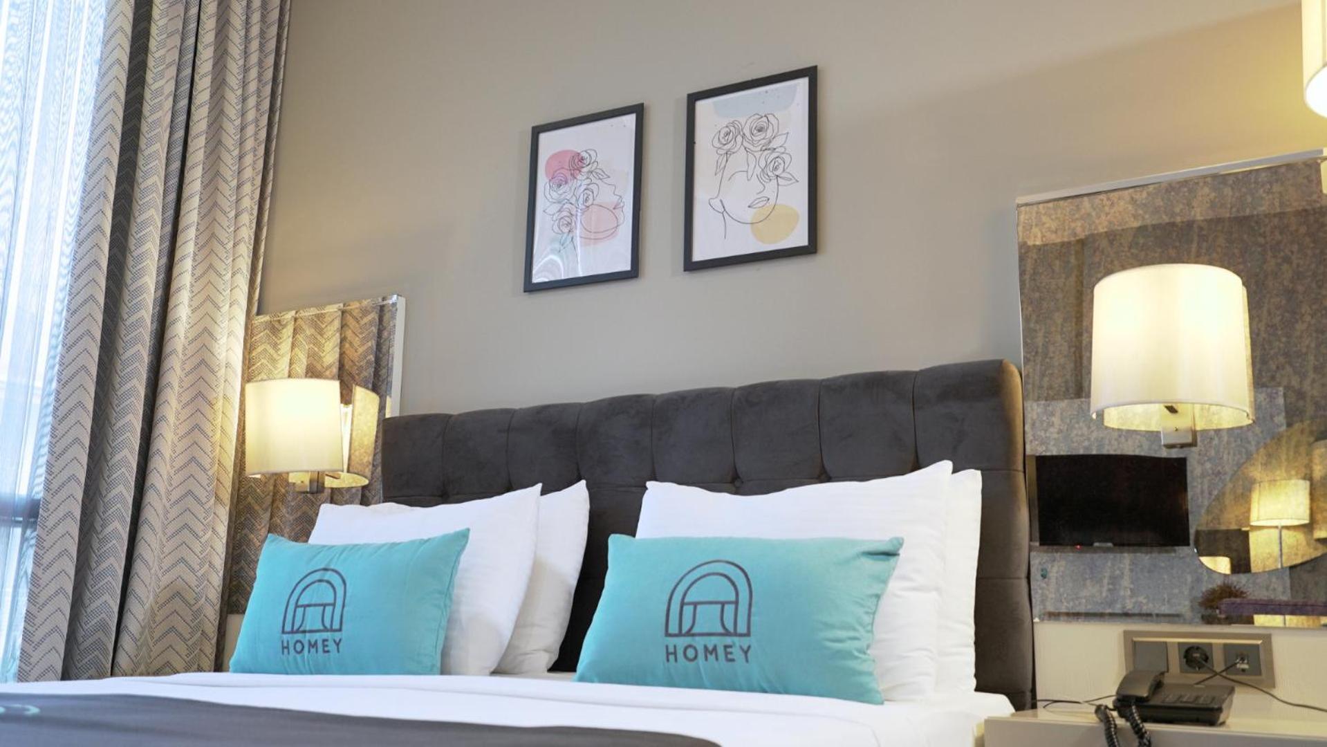 Homey Airport Hotel Arnavutkoy Exteriör bild
