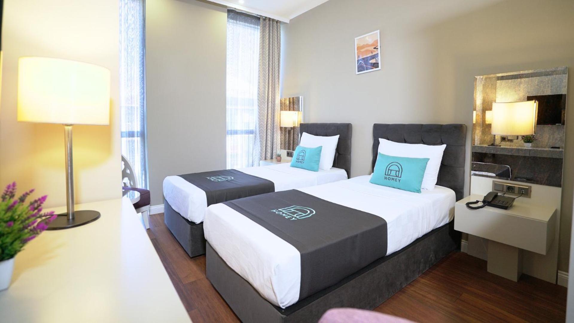 Homey Airport Hotel Arnavutkoy Exteriör bild