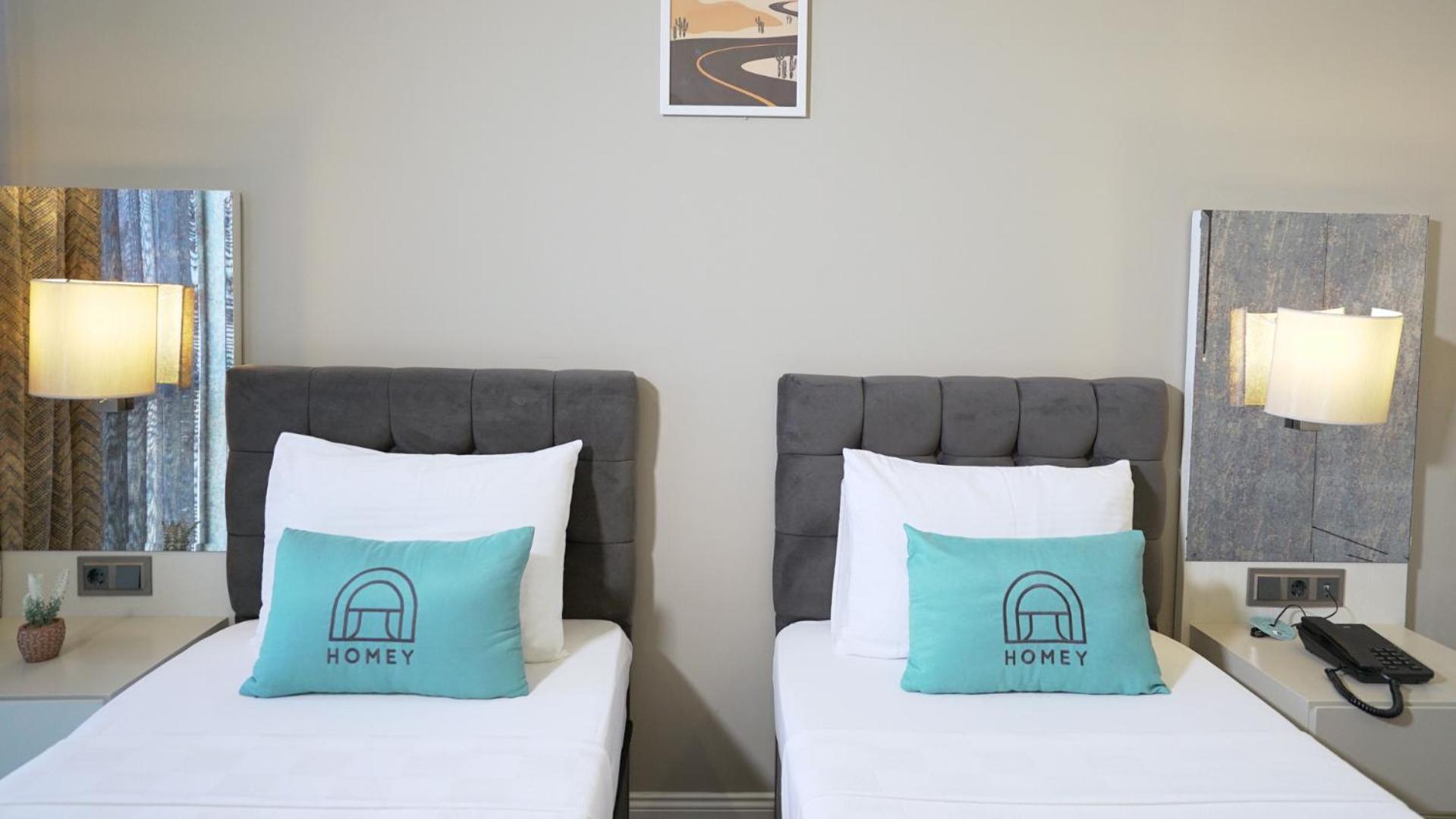 Homey Airport Hotel Arnavutkoy Exteriör bild